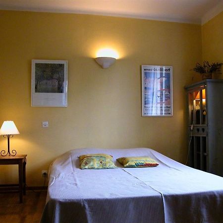 Chambres d'Hôtes Saint Vérédème Pujaut Esterno foto