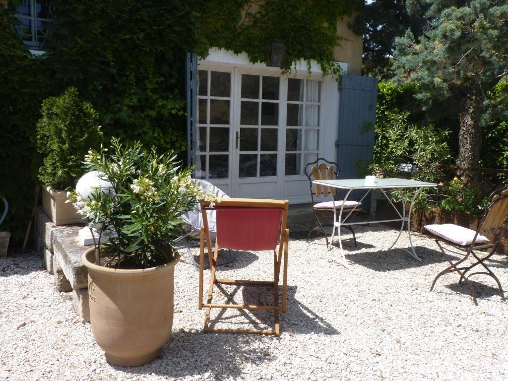 Chambres d'Hôtes Saint Vérédème Pujaut Esterno foto