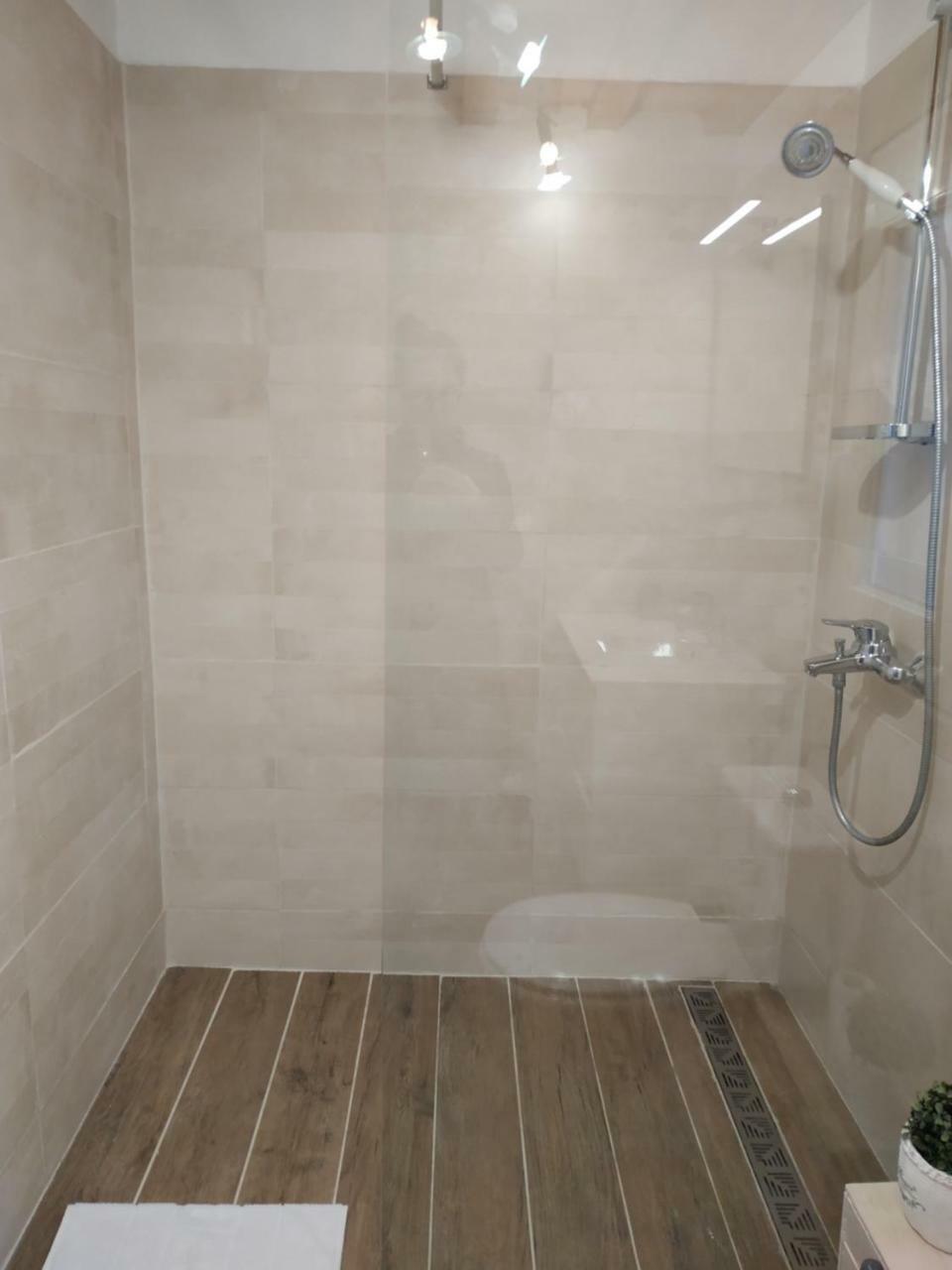 Chambres d'Hôtes Saint Vérédème Pujaut Esterno foto