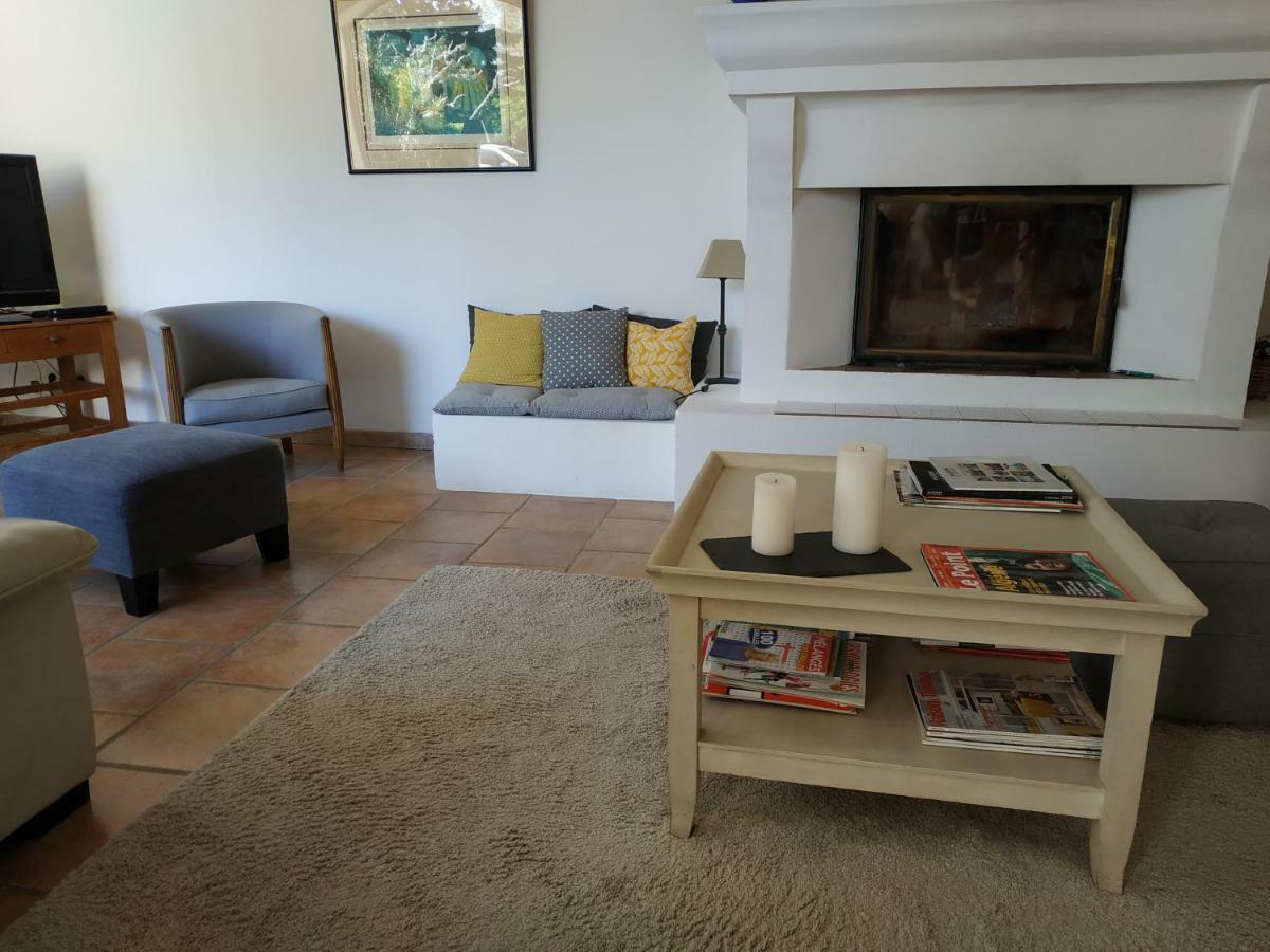 Chambres d'Hôtes Saint Vérédème Pujaut Esterno foto
